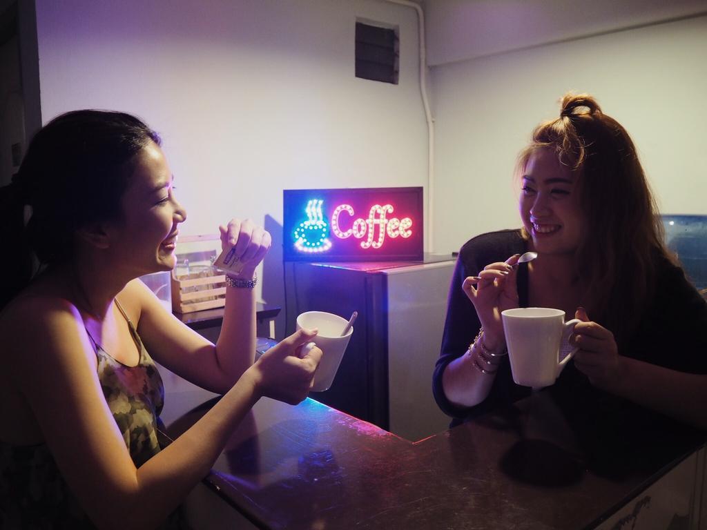 בנגקוק Counting Stars Hostel מראה חיצוני תמונה