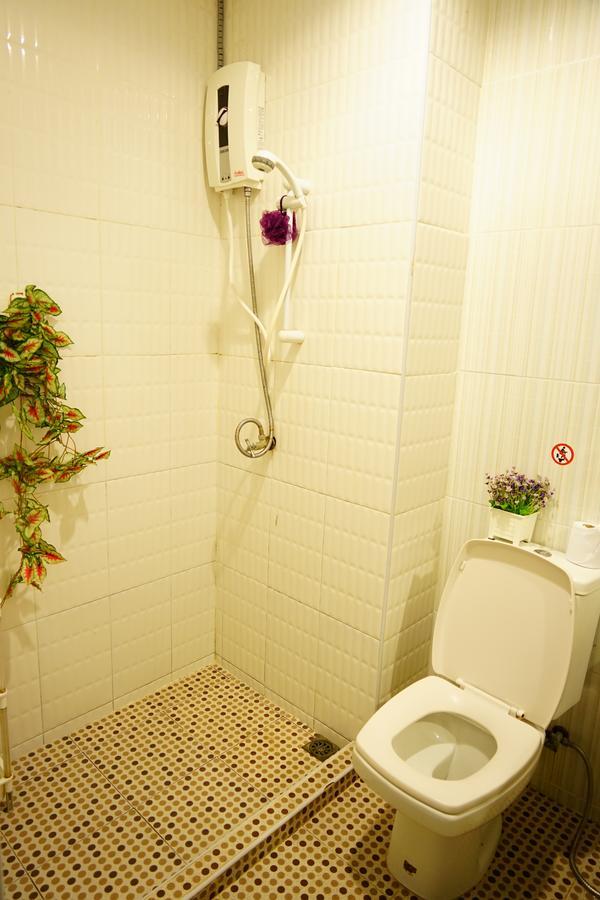 בנגקוק Counting Stars Hostel מראה חיצוני תמונה